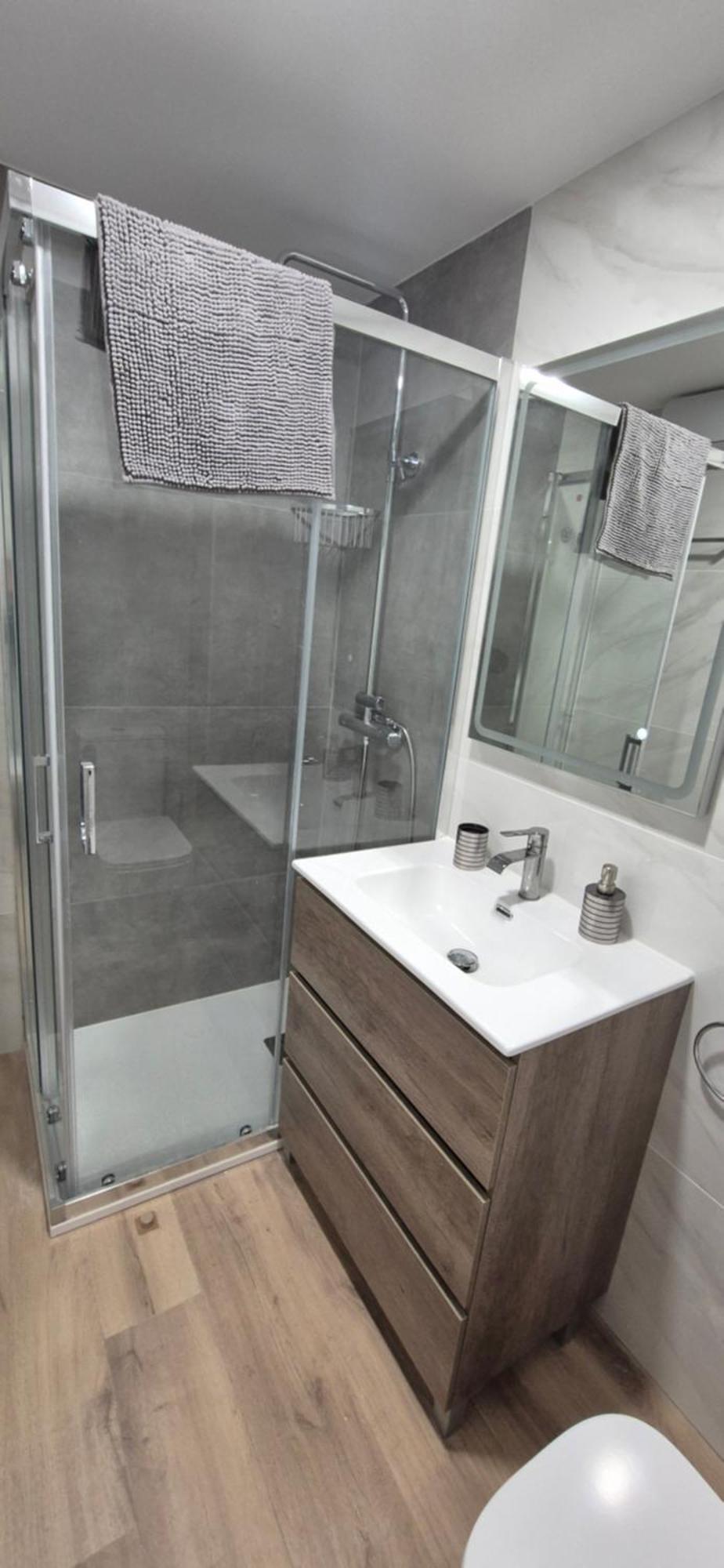 Sun Apartment *